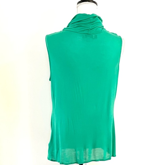 Jennifer Lopez Women’s Surplice Sleeveless Top - Picture 9 of 12